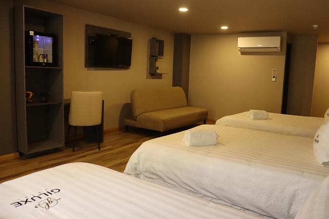 Giluxe Hotel