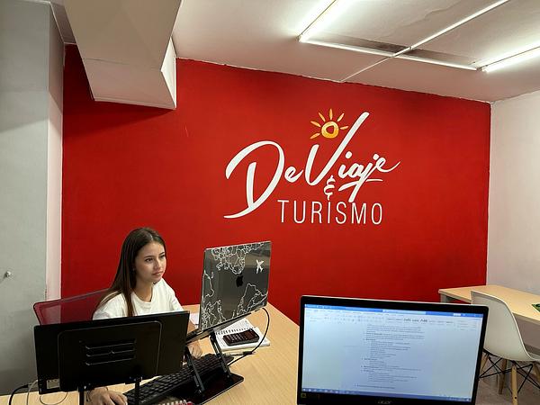 De Viaje Y Turismo